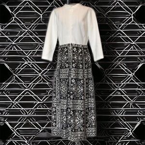 Vintage 1960's brief Notes Brand Mod Maxi Dress Size Large